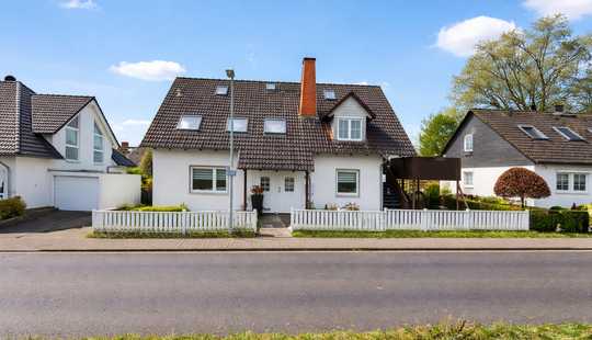 Bild von Attraktives Dreiparteienhaus am Feldrand von Eschborn-Niederhöchstadt