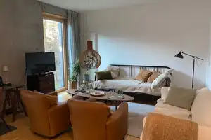 Moderne 2-Zimmer Wohnung mit Terrasse in ruhiger Lage – Bertha-von-Suttner-Straße 16b, 65189 Wiesbaden – Vorschaubild 2