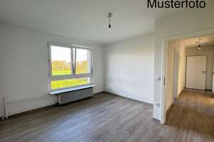 tolle 3-Zi-Balkonwohnung in modernisiertem Haus in Sackgasse – Laarkamp 43, 44866 Leithe, Bochum – Vorschaubild 3