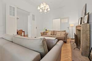 Charmanter Altbau mit Charakter: 3-Zimmer-Wohnung mit Fischgrätenparkett im 1. OG nahe Ku'damm. – Die vollständige Adresse der Immobilie erhältst du vom Anbieter., 10707 Wilmersdorf, Berlin – Vorschaubild 3
