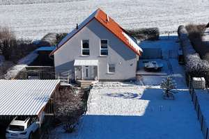 Modernes Familienzuhause in malerischer Landschaft und großem Grundstück! – Die vollständige Adresse der Immobilie erhältst du vom Anbieter., 91567 Herrieden – Vorschaubild 2