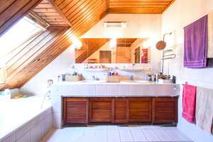 *** Geräumiges Haus in wunderbarer Sackgassenlage *** 
zentrumsnah, innovativ erbaut, toller Garten – Leer (Kreis) – Vorschaubild 48