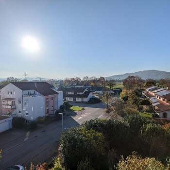 Charmante 4 Zimmer-DG-Wohnung mit viel Platz in Sonnenlage in Rheinfelden!