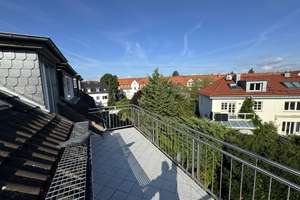Wohnen über den Dächern - Teilmöblierte Maisonettewohnung mit Skyline-Blick – 60528 Niederrad, Frankfurt am Main – Vorschaubild 4
