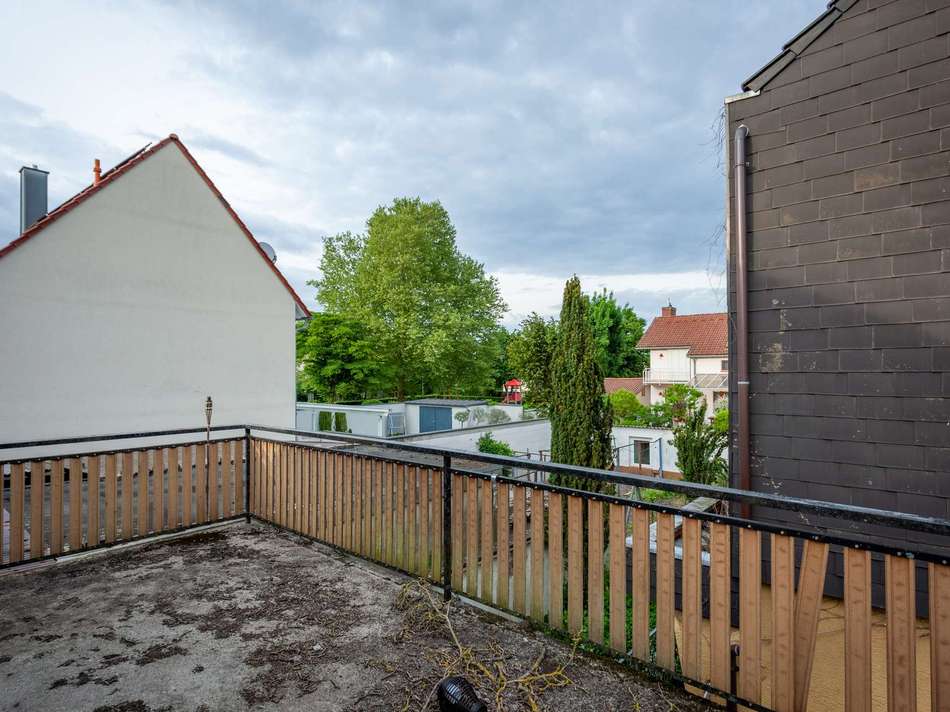 Terrasse OG Vorderhaus