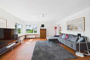 Familienfreundliche Residenz mit großem Garten im Grünen! – Wiesbaden – Vorschaubild 4