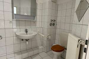 ***Schön geschnittene Wohnung mit Tiefgaragenstellplatz und Balkon*** – Bahlenstr. 8, 40589 Wersten, Düsseldorf – Vorschaubild 9