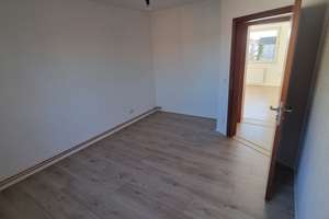 Nur bis zum 30.05.2026 verfügbar: Kernsanierte Wohnung im 3. OG mit perfekter Lage ohne Maklerkosten – Henckellweg 25, 30459 Ricklingen (Ortsteil), Hannover – Vorschaubild 17