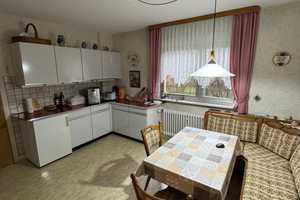 ** ZWEIFAMILIENHAUS AUF ÜBER 900m² GROßEM GRUNDSTÜCK MIT HERRLICHEM BLICK IN DEN RHEINGAU ** – Wiesbaden – Vorschaubild 15