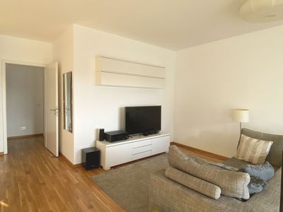 Neuwertige und großzügige 4-Zimmer-Wohnung in ruhiger Wohngegend