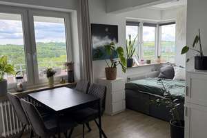 Zur Untermiete für 1 Jahr! Möblierte 41 m² Wohnung mit Balkon & Weitblick in Regensburg-Königswiesen – Friedrich-Ebert-Straße 16, 93051 Großprüfening-Dechbetten-Königswiesen, Regensburg – Vorschaubild 4