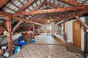 Einfamilienhaus in Ingolstadt-Ringsee mit großem Grundstück und Ausbaupotenzial im Dachgeschoss – Die vollständige Adresse der Immobilie erhältst du vom Anbieter., 85053 Südost, Ingolstadt – Vorschaubild 13