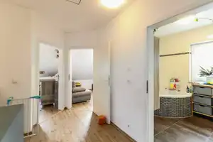 Moderne DHH mit eigenem Garten in Ortsrandlage von Velden! – Landshut (Kreis) – Vorschaubild 20