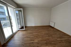 Großzügige Eigentumswohnung mit Balkon - Kernsanierung 2008 – Die vollständige Adresse der Immobilie erhältst du vom Anbieter., 66123 St. Johann, Saarbrücken – Vorschaubild 3
