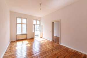 2-Zimmer-Altbauwohnung im Vorderhaus – Grünberger Strasse 19, 10243 Friedrichshain, Berlin – Vorschaubild 2