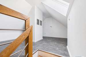 Exklusive Maisonette-Dachgeschosswohnung mit Designerküche, Luxusbad & Studio in Rückersdorf – Die vollständige Adresse der Immobilie erhältst du vom Anbieter., 90607 Rückersdorf – Vorschaubild 16