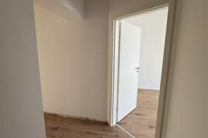 Frisch renovierte helle Dreiraumwohnung mit EBK und Keller – Arndtstraße 2, 39108 Stadtfeld Ost, Magdeburg – Vorschaubild 5