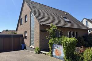 Freistehendes Einfamilienhaus mit Garage und tollem Grundstück – Lindkenshofer Weg 24, 45279 Horst, Essen – Vorschaubild 3