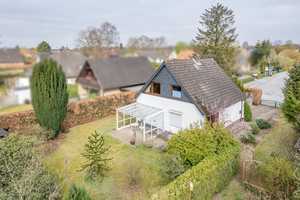 Einen Blick wert:
"Charmantes Einfamilienhaus mit viel Potenzial" – Stormarn (Kreis) – Vorschaubild 2
