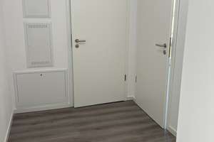 *Gemütliche 3 Zimmer mit Einbauküche für die kleine Familie* – Semmelweisstraße 22, 12524 Altglienicke, Berlin – Vorschaubild 5