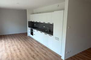 TRAUMWOHNUNG MIT NIGELNAGELNEUER EINBAUKÜCHE!!! Helle 2-Zimmer-Wohnung mit Balkon und Aufzug – Friedrich-Janssen Straße 3, 49076 Westerberg, Osnabrück – Vorschaubild 2