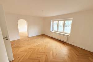 Modern-saniertes  Einfamilienhaus  mit hochwertiger Ausstattung – Die vollständige Adresse der Immobilie erhältst du vom Anbieter., 84034 Nikola, Landshut – Vorschaubild 4