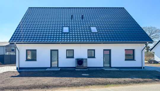 Bild von Neubau Doppelhaushälfte Erstbezug!