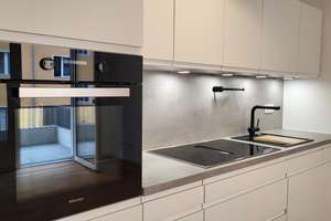 Moderne, barrierefreie 2-Zimmer-Wohnung mit hochwertiger Ausstattung und großem Balkon im Hinterhaus – Margartenstrasse 24a, 10317 Rummelsburg, Berlin – Vorschaubild 4