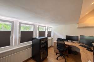 Charming Country-Style Villa in an Exclusive Park Setting - AC garage fitted kitchen yard – Die vollständige Adresse der Immobilie erhältst du vom Anbieter., 65817 Eppstein – Vorschaubild 12