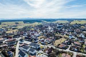 Traumhaftes Neubau RMH mit PV-Anlage, hochw. Ausstattung und zukunftsw. Energiekonzept in Denklingen – Leederer Straße 4, 86920 Denklingen – Vorschaubild 1