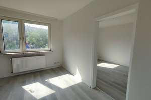 Renovierte 3 Zimmerwohnung im 1.OG in Gelsenkirchen-Schalke zu vermieten! – Tannenberg Straße 40, 45881 Schalke, Gelsenkirchen – Vorschaubild 4