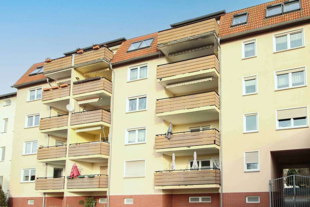Immobilie in Schönebeck (Elbe) - Eigennutzung oder Kapitalanlage - Helle 3-Zimmer-Wohnung mit Balkon in Schönebeck - Bild 0