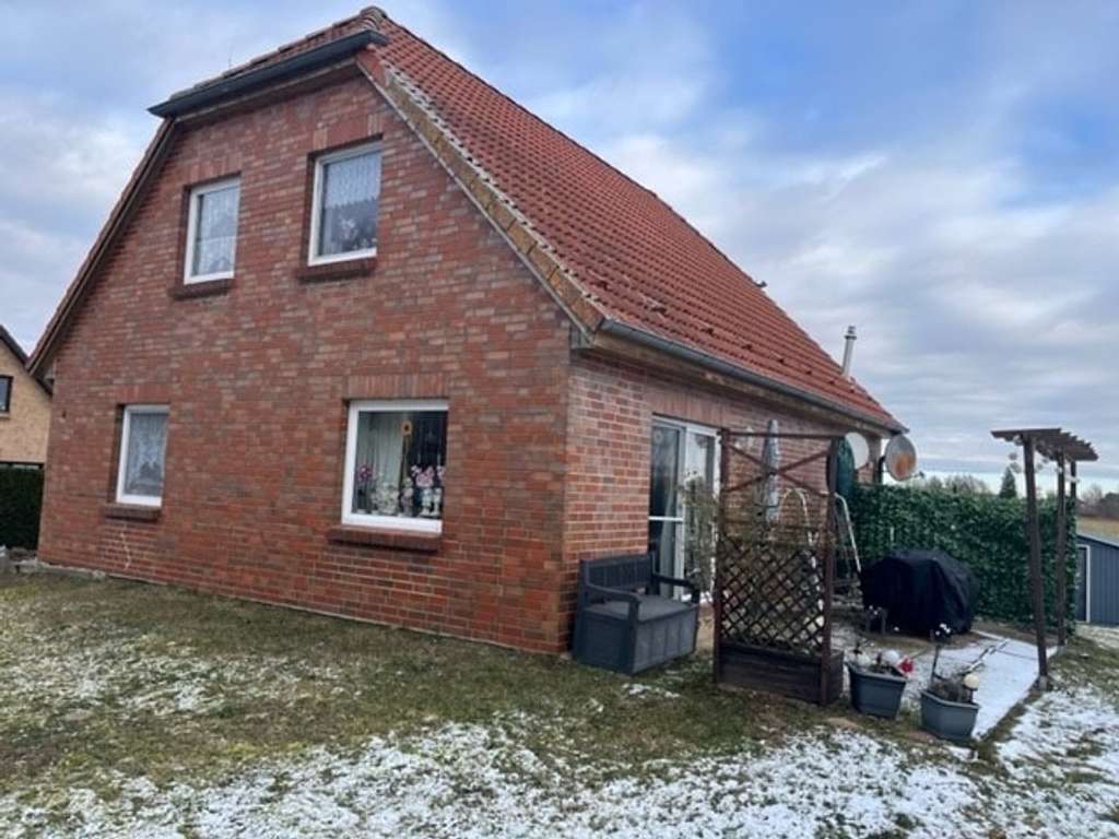 Immobilie in Gülzow-Prüzen - Wohnerlebnis im charmanten Einfamilienhaus nahe Güstrow   - Bild 0