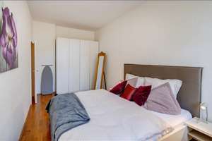 Möbliert: Lichtdurchflutete Altbauwohnung in gefragter Lage – Die vollständige Adresse der Immobilie erhältst du vom Anbieter., 81675 Haidhausen Nord, München – Vorschaubild 4