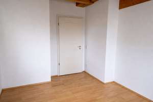 Großzügiges Einfamilienhaus mit weitläufigem Garten, Südterrasse und vielseitigem Raumangebot – Die vollständige Adresse der Immobilie erhältst du vom Anbieter., 83052 Bruckmühl – Vorschaubild 7