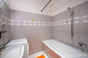 27988 HomeCompany Dresden Möbliert/Furnished 2-Zimmer Apartment in Dresden-Neustadt max. 2 Personen – Die vollständige Adresse der Immobilie erhältst du vom Anbieter., 1099 Äußere Neustadt, Dresden – Vorschaubild 2