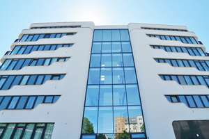 The White - Exklusive Stadtwohnung an der Spree! – Die vollständige Adresse der Immobilie erhältst du vom Anbieter., 10245 Friedrichshain, Berlin – Vorschaubild 9