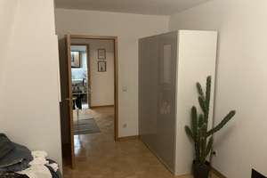 Helle 2-Zimmer Wohnung im 3. OG mit Balkon in München-Neuhausen – Die vollständige Adresse der Immobilie erhältst du vom Anbieter., 80636 St. Vinzenz, München – Vorschaubild 10