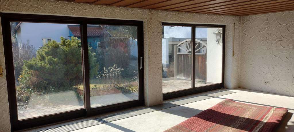 Immobilie in Aystetten - Attraktives Ein- oder Zweifamilienhaus - Bild 3