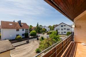 Vollvermietetes, gepflegtes 3-Familienhaus mit Tageslichtbädern, Garage und Garten in guter Wohnlage – Die vollständige Adresse der Immobilie erhältst du vom Anbieter., 65428 Rüsselsheim am Main – Vorschaubild 1