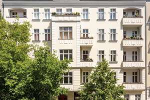 Bezugsfreie Erdgeschosseinheit unweit des Volksparks Friedrichshain