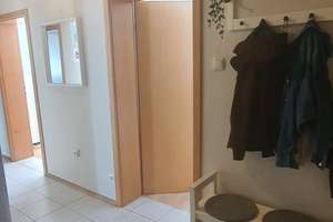 Gepflegte 59m²-Wohnung mit zwei Zimmern und Einbauküche in Nürnberg – Heynestraße 13, 90443 Steinbühl, Nürnberg – Vorschaubild 12