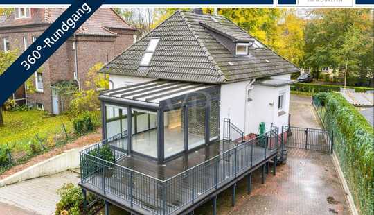 Bild von Modernisiertes Einfamilienhaus mit außergewöhnlichem Grundstück und Traumküche