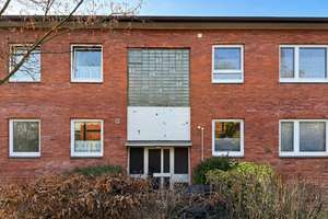 Großzügige 3 bis 4-Zimmer-Wohnung mit Terrasse und Einzelgarage in guter Lage