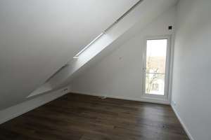 Hochwertige Maisonette-Wohnung in bevorzugter Lage von Stuttgart-Vaihingen  – Robert-Leicht-Str. 139A, 70569 Dachswald, Stuttgart – Vorschaubild 6