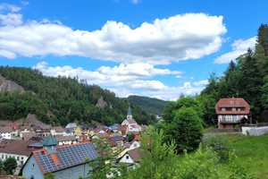 Idyllisches Wohnen mitten im Schwarzwald – Rottweil (Kreis) – Vorschaubild 1