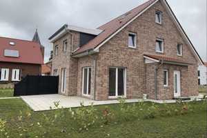 Freundliche 5-Zimmer-Doppelhaushälfte mit EBK in Kalkhorst
