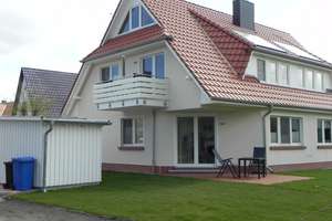 Gepflegte Haushälfte mit Garten  – Die vollständige Adresse der Immobilie erhältst du vom Anbieter., 18374 Zingst – Vorschaubild 2
