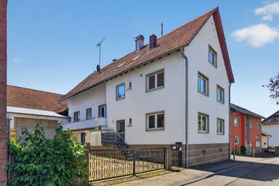 2-Familienhaus mit Ausbaupotential in Karlsruhe-Palmbach