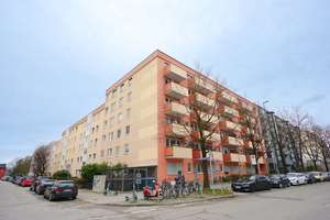 72 qm mit Wow-Effekt: lichtdurchflutet und charmant, frei gestaltbare 3 Zi.- Wohnung mit Aufzug – Die vollständige Adresse der Immobilie erhältst du vom Anbieter., 80809 Am Riesenfeld, München – Vorschaubild 12